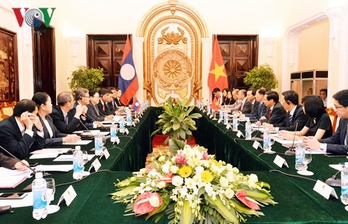 Vietnam y Laos consolidan las relaciones políticas - ảnh 1