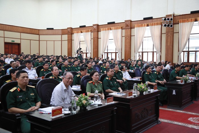 Revisan valor histórico y envergadura de la Revolución de Agosto de 1945 en Vietnam - ảnh 1