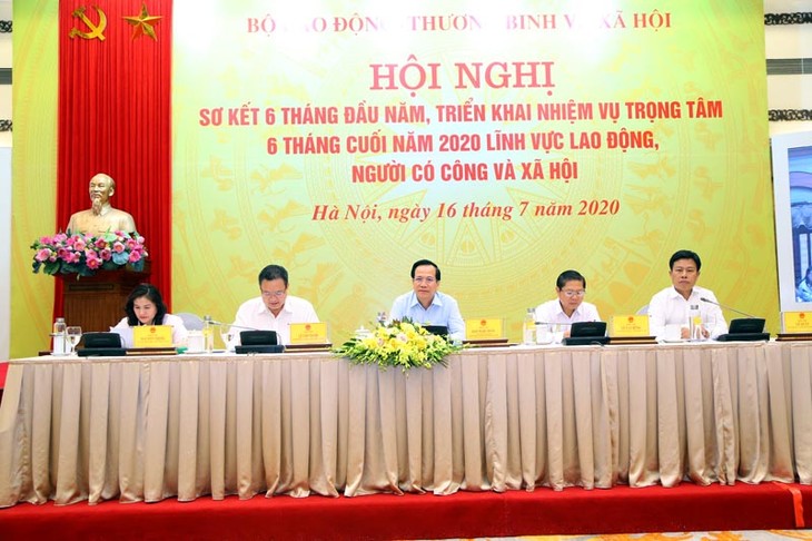 Vietnam determinado a mantener el desarrollo del mercado laboral - ảnh 1