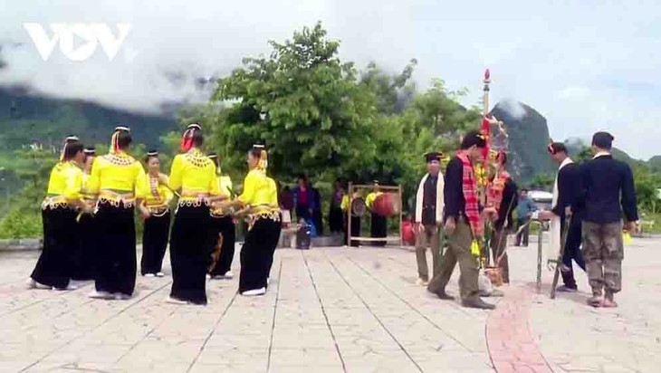 “Hưn mạy”, instrumento musical tradicional de la etnia Khang en Son La - ảnh 2