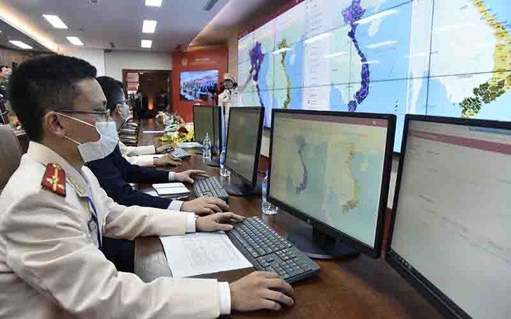 Logros importantes de la digitalización del gobierno, la economía y la sociedad de Vietnam en 2021 - ảnh 1