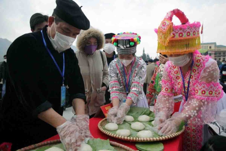 Preservación de la cultura de la etnia Mong en la región del noroeste de Vietnam - ảnh 2