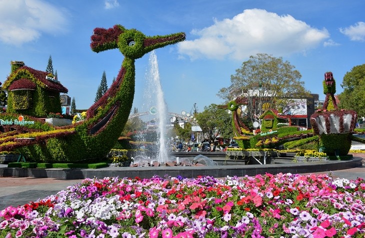 Novedades del IX Festival de las Flores de Da Lat - ảnh 1