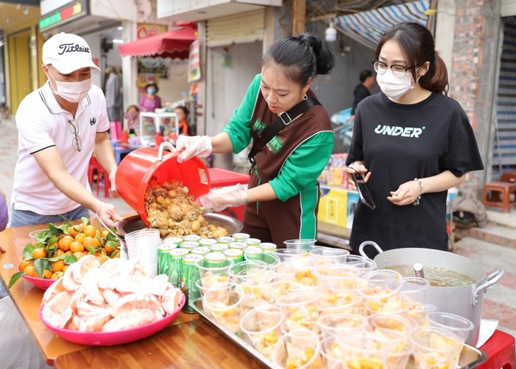 Arroz solidario en un restaurante de Hai Phong - ảnh 1