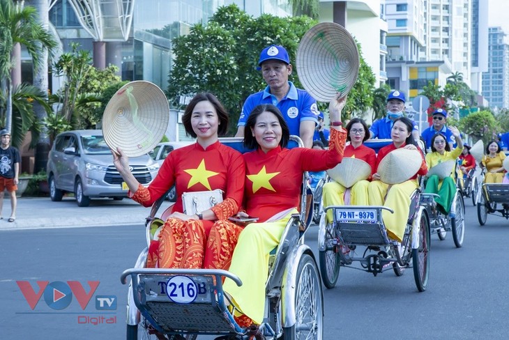 Unos 400 000 visitantes acogió el Festival de Turismo Marítimo de Nha Trang - ảnh 1