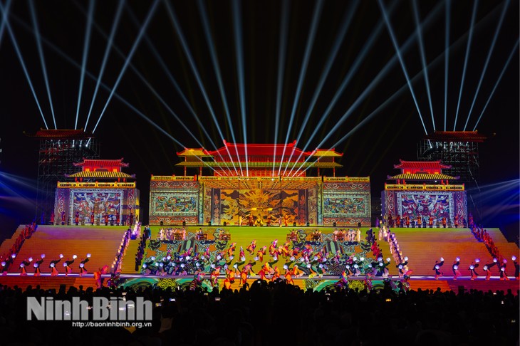 Arranca el Tercer Festival de Ninh Binh - ảnh 1