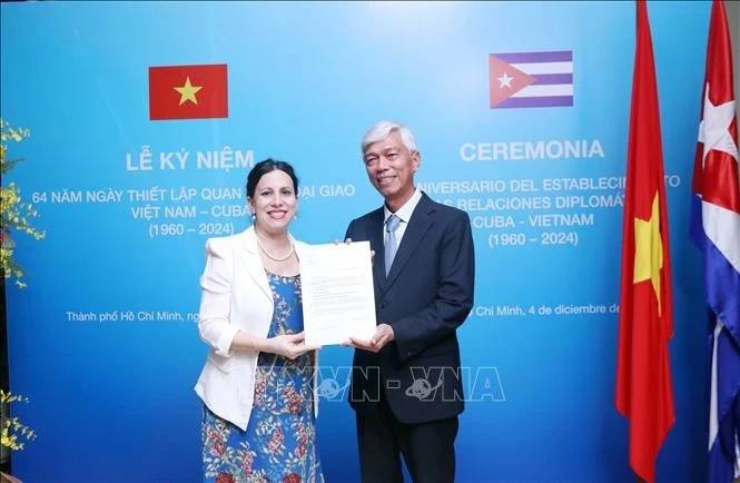 Celebran el 64.° aniversario de relaciones diplomáticas entre Vietnam y Cuba - ảnh 1