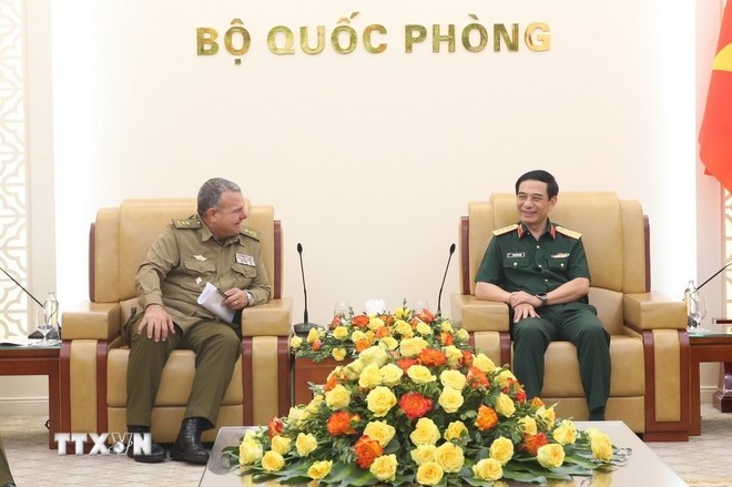 Vietnam y Cuba reafirman su amistad y cooperación en defensa - ảnh 1