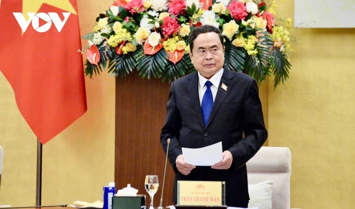 Parlamento de Vietnam somete a debate el proyecto de Ley de Ciencia, Tecnología e Innovación - ảnh 2