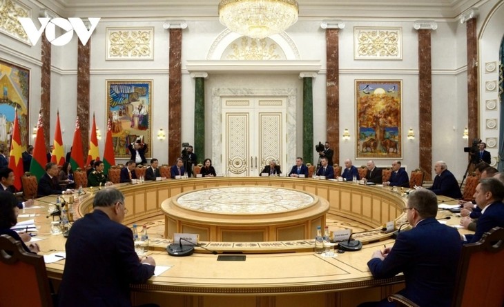 Ceremonia de bienvenida al Secretario General del PCV en su visita de Estado a Bielorrusia - ảnh 2