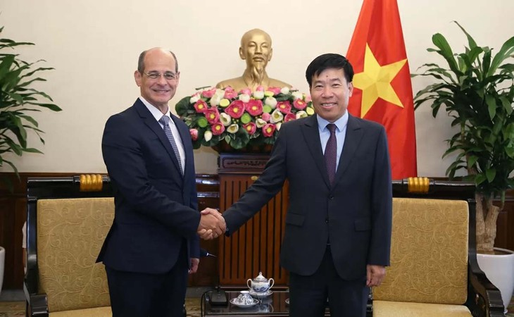 Vietnam y Cuba impulsan cooperación en formación de diplomáticos - ảnh 1