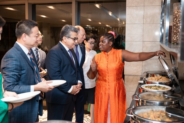 “El sabor del Pacífico: de Colombia a Vietnam” acerca culturas a través de la gastronomía - ảnh 4