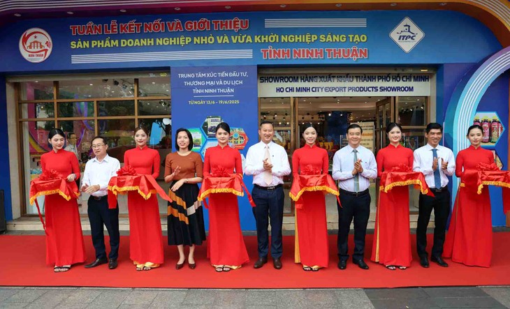 Ninh Thuan presenta sus productos en Ciudad Ho Chi Minh - ảnh 1