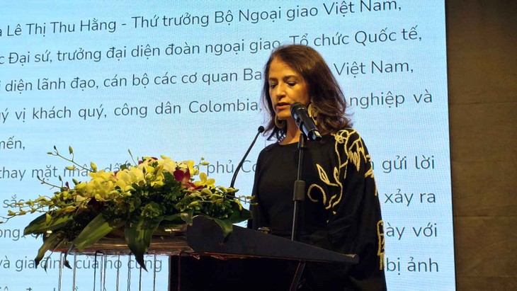 Colombia celebra 215.º aniversario de Independencia y reafirma amistad con Vietnam - ảnh 1