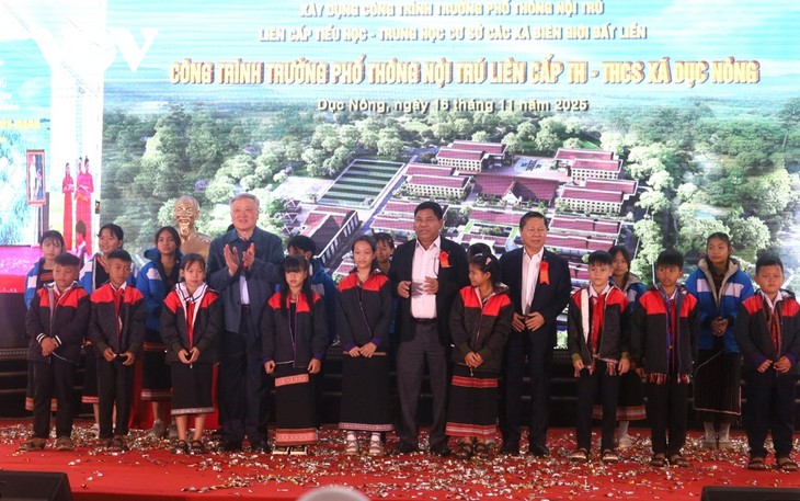 Invertir en la frontera es cimentar la estabilidad del país - ảnh 1