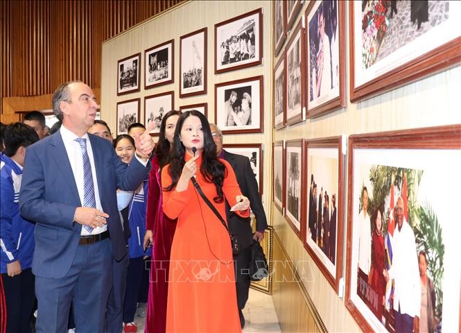 Conectar y difundir la amistad Vietnam–Cuba - ảnh 2