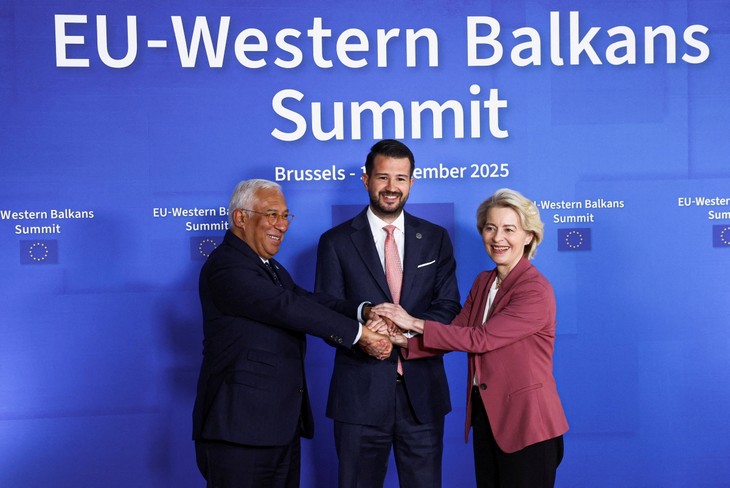 UE refuerza su colaboración estratégica con los Balcanes Occidentales - ảnh 1