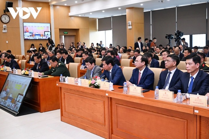 El Primer Ministro en la Conferencia de Balance 2025 del Ministerio de Construcción - ảnh 2