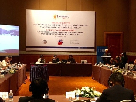 Seminario en Hanoi trata sobre el desarrollo futuro de Asean en Asia-Pacífico  - ảnh 1