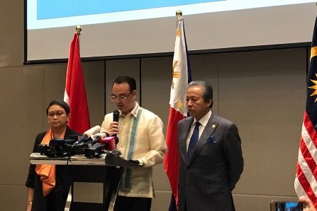 Filipinas, Indonesia y Malasia fortalecen cooperación contra Estado Islámico - ảnh 1