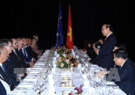 Primer ministro de Vietnam se reúne con las mayores entidades australianas  - ảnh 1