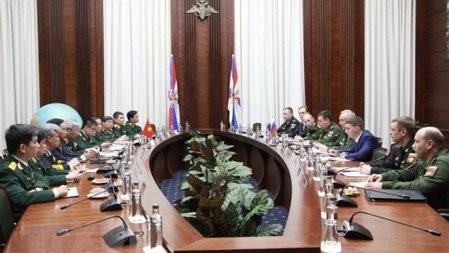 Valoran importancia de la cooperación en defensa entre Vietnam y Rusia - ảnh 1