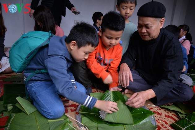 Preservar la belleza tradicional del Tet vietnamita  - ảnh 17