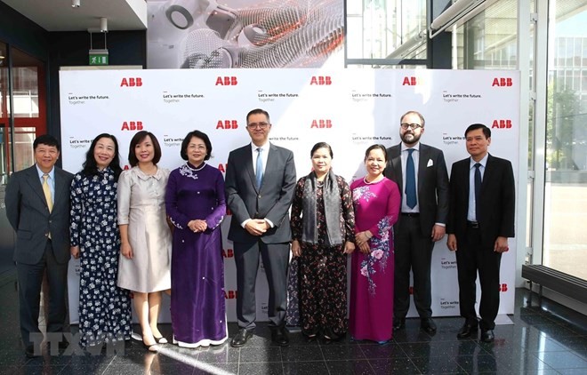 Vicepresidenta de Vietnam asiste a la Cumbre Mundial de Mujeres 2019 - ảnh 1