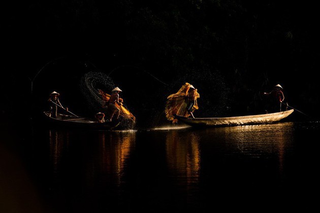 Exhibición fotográfica “Itinerario de Luz”   - ảnh 10