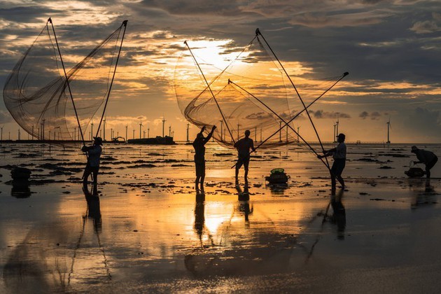 Exhibición fotográfica “Itinerario de Luz”   - ảnh 12