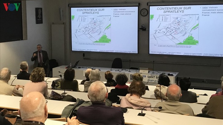 Celebran seminario sobre el Mar del Este en Francia - ảnh 1