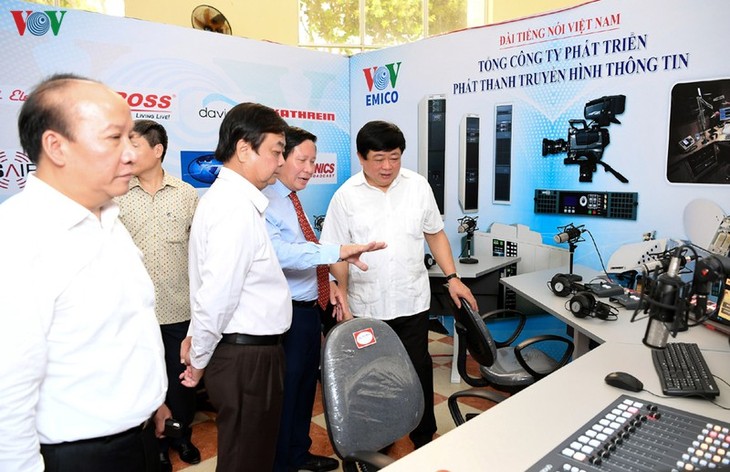 Inauguran Exposición de Tecnología y Equipos de Radiodifusión - ảnh 1