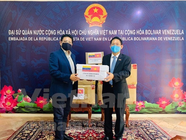Covid-19: Vietnam entrega materiales sanitarios a Venezuela - ảnh 1