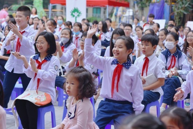 Celebran el festival educativo “Difundir el amor” - ảnh 1