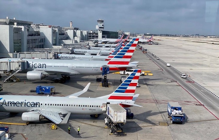 Estados Unidos suspende temporalmente 44 vuelos de aerolíneas chinas - ảnh 1