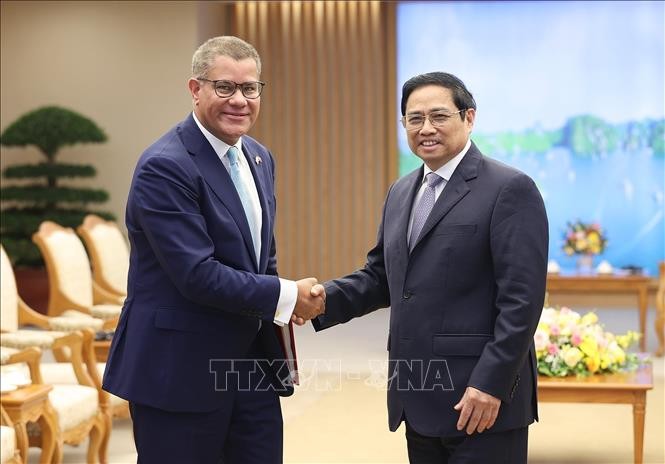 El jefe de Gobierno recibe al presidente de la COP26 - ảnh 1