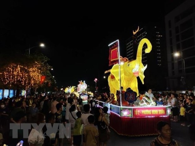 Festival del Medio Otoño en Tuyen Quang - ảnh 2