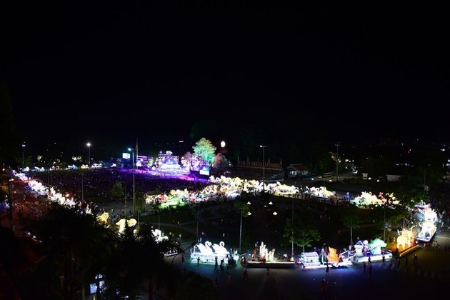 Festival del Medio Otoño en Tuyen Quang - ảnh 5