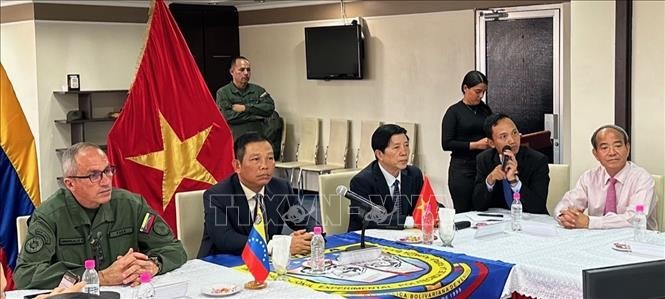 Vietnam y Venezuela fortalecen cooperación educativa - ảnh 1