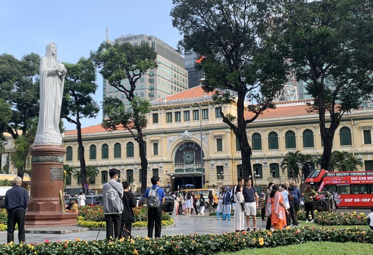 Ciudad Ho Chi Minh a punto de alcanzar su meta de recibir 5 millones de turistas extranjeros en 2023 - ảnh 1