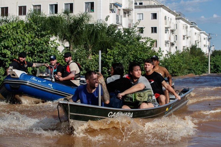 Presidente de Brasil pospone su viaje a Chile por graves inundaciones en su país - ảnh 1