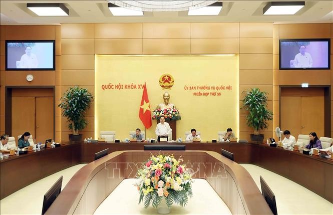 Culminan reunión del Comité Permanente de la Asamblea Nacional de Vietnam - ảnh 1