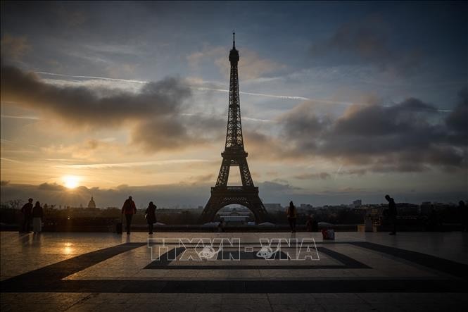 París celebra 80º aniversario de la liberación del nazismo - ảnh 1