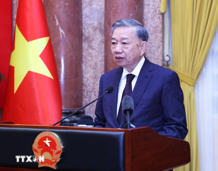 Visita de trabajo del máximo dirigente demuestra fuerte compromiso político de Vietnam - ảnh 1