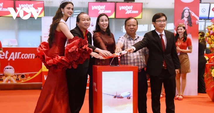 Inauguran vuelo directo entre Ahmedabad y Da Nang - ảnh 1