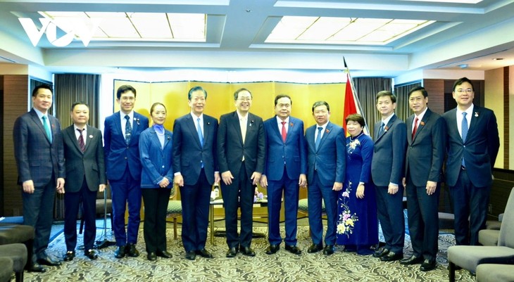 Titular del Parlamento de Vietnam sostiene encuentros con líderes de partidos de Japón - ảnh 1