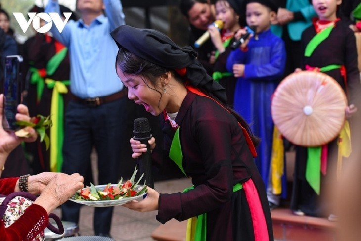 Festivales singulares en el primer mes lunar en Vietnam  - ảnh 6