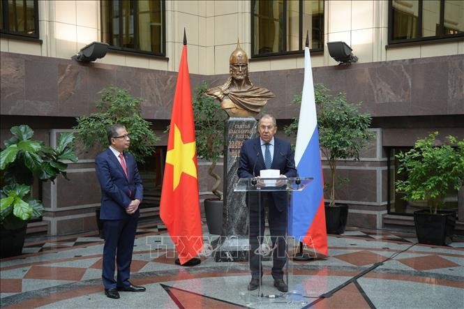 Amistad entre Vietnam y Rusia supera la prueba del tiempo, afirma canciller ruso - ảnh 1