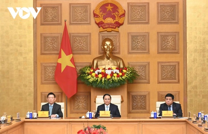 Fuerte mensaje del Primer Ministro de Vietnam a los inversores extranjeros - ảnh 1