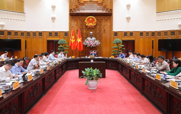 Vietnam adoptará medidas flexibles y eficaces para alcanzar un crecimiento económico del 8,3-8,5 % - ảnh 1